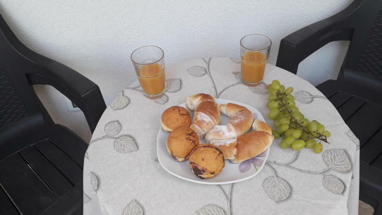Apartmani Zilic ドゥギ・ラット エクステリア 写真