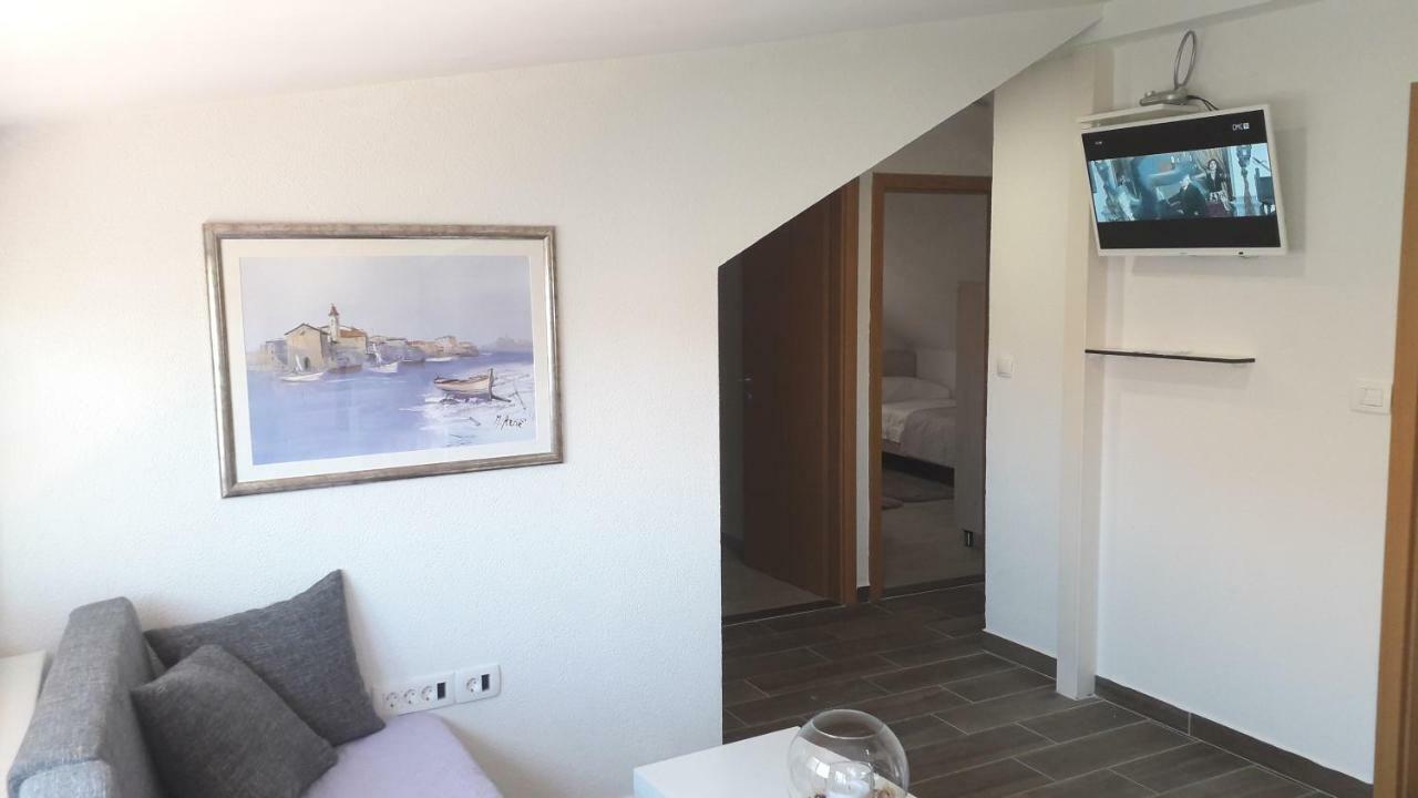 Apartmani Zilic ドゥギ・ラット エクステリア 写真