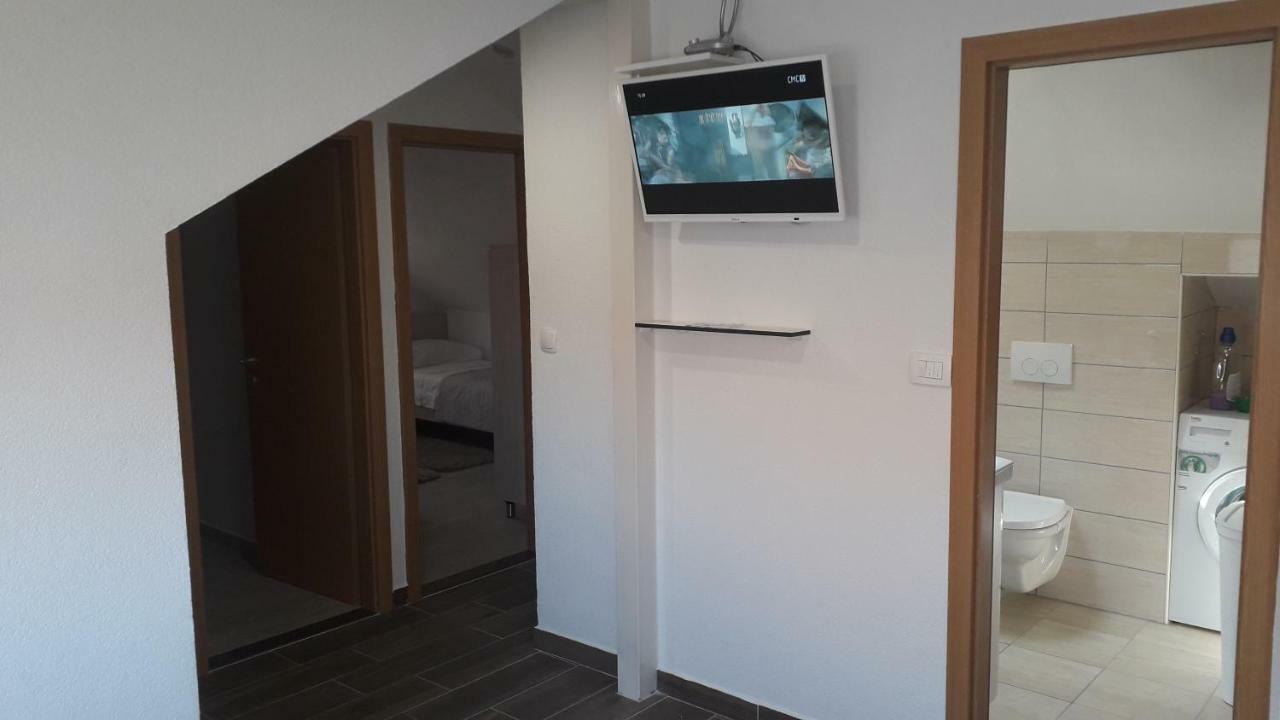 Apartmani Zilic ドゥギ・ラット エクステリア 写真