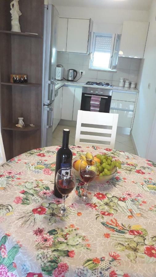 Apartmani Zilic ドゥギ・ラット エクステリア 写真