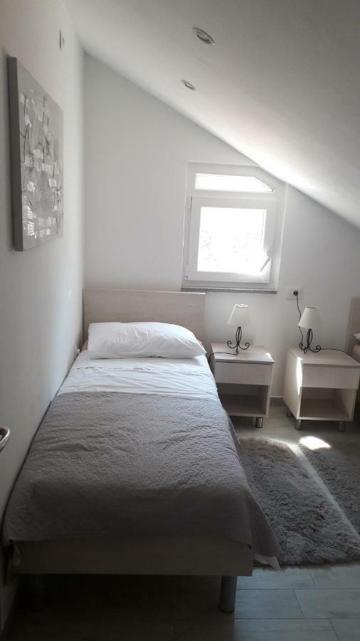 Apartmani Zilic ドゥギ・ラット エクステリア 写真