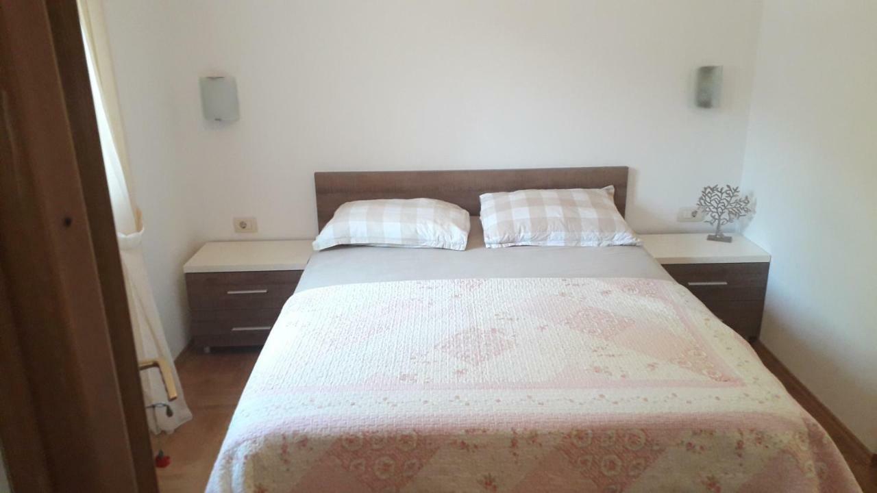 Apartmani Zilic ドゥギ・ラット エクステリア 写真